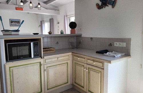 Ile d'Yeu House | Detached house with garden, Ile d'yeu, 3bedroom, sleeps 7, rated 3*.