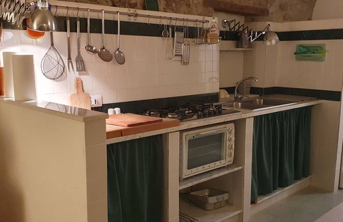 Bosa Historic Centre House | Detached house with large equipped terrace, pets welcome