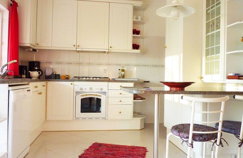 Porches Villa | Detached house with several terraces and pool, close to the beach, free WLAN