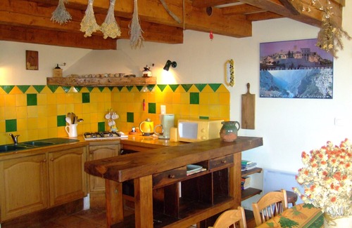 Simiane-la-Rotonde House | Detached Provencal house with private pool!