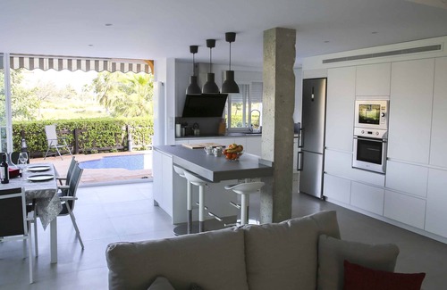 Torre-Pacheco Villa | Detached villa with heated pool golf view