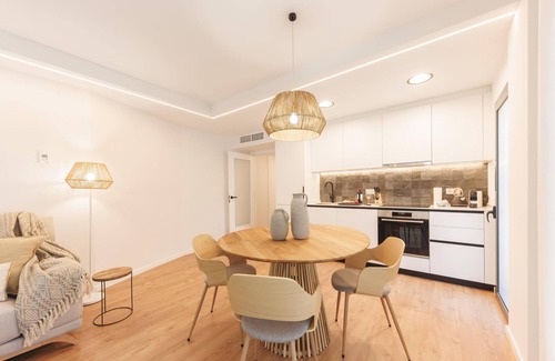 Eixample Apartment | Devesa - Holiday Apartment Rental in Girona | Bravissimo