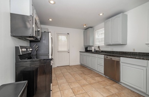 Park Hills House | Devou Park Cottage Suites – Walk to Devou Park!