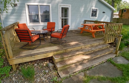 Syracuse House | Dewart Blue