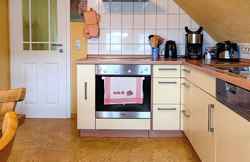 Bischleben Apartment | DG apartment with garden view | allergy-friendly