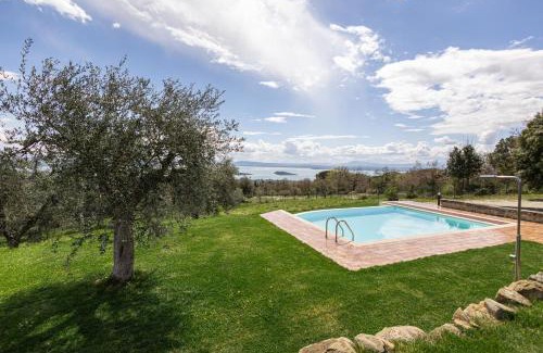 Tuoro sul Trasimeno House | Di Colle In Colle - Country House with Private Pool