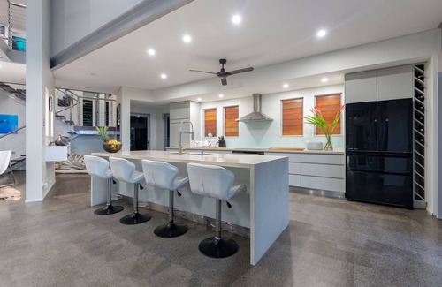 Newell Villa | Diamond by the sea