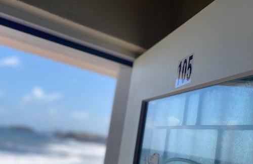 Moonhole Hotel | Diamond Inn