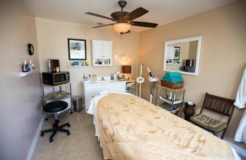 Canyon Corridor Villa | Diamond Resorts Palm Canyon Resort - Studio Junior Villa