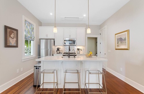 Charleston Historic District Apartment | Dianna Browns Place | Historic District