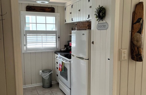 Mount Dora Cottage | *DICKERMAN COTTAGE. Located on cottage row in the Historic area of Mount Dora*