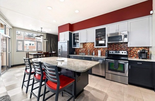 Fayetteville Condo | Dickson St Condo - On Dickson Street - Walkable