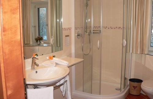 Hoefen Hotel | Die Lilie - Hotel Garni