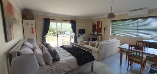 Riebeeck West Apartment | Die Tuin Hekkie In Riebeek-West
