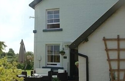 Diglis Cottage | Diglis Lock Cottage on an island on the River Severn in Worcester .