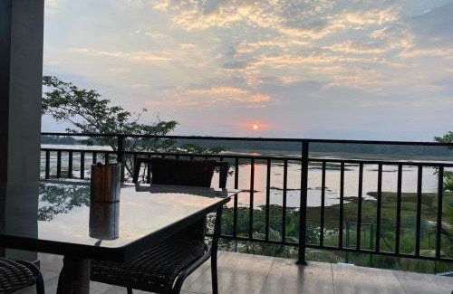 Pannala Villa | Dikkale Lakefront Villa