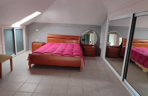 Kalo Nero House | Dimitra's Loft House