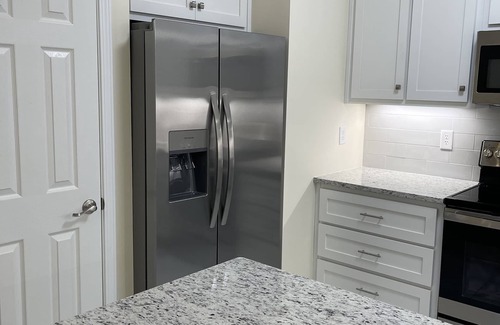 Starkville House | DIMJ Guesthouse- Location #4