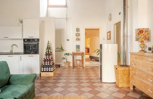 Madonna di Tirano House | Dimora Perla di Villa: Historic Wine Retreat & Cellar Tour near Bernina Express