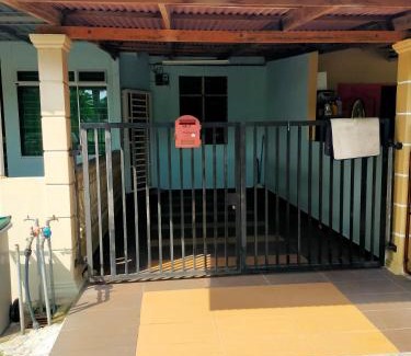 Klebang Kechil House | Dinaz Homestay Taman Limbungan Permai Melaka