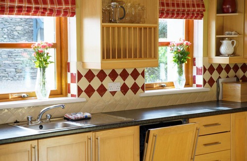 Dingle House | Dingle Courtyard Cottages (3 Bed - Sleeps 6)