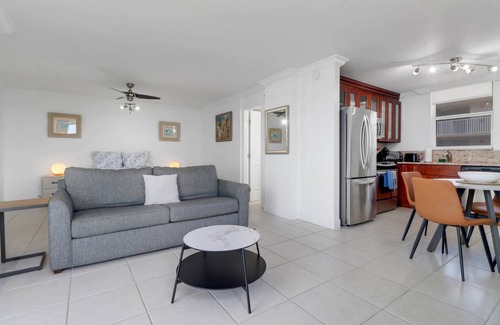 Bonita Springs Condo | Direct 9th Floor Gulf View! Walk to the Beach! Free Parking & Over $100 of Free Daily Activities!