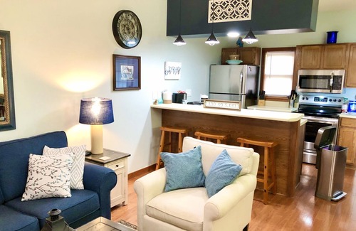 Wolf Laurel Condo | DIRECT MOUNTAIN VIEWS! Hike & swim on-site! Private balcony! WOW!