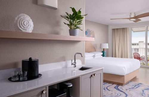 Stuart Hotel | Direct Ocean Views | Golf. Outdoor Pool. Gym.