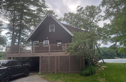 Sturbridge House | Direct waterfront Lake House, stunning views Sleeps 8 on a private PENINSULA!