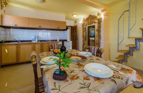 Selce Apartment | Directly by the sea