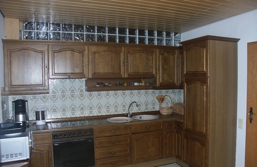 Losheim am See Apartment | Disabled-friendly apartment with garden, terrace, e-car charging facility