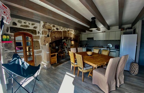 Saint-Jacques-des-Blats House | Discover . Breathe . Dreaming .