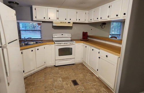 Edisto Island House | Discover 5 Acres of Secluded Luxury on the Marsh and Close to the Beach: Edisto