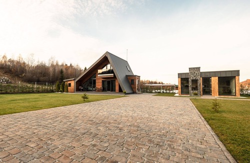 Rasnov Ski Chalet | Discover Your Perfect Cabin Escape.