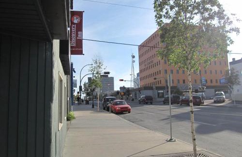 Yellowknife Hotel | Discovery Inn