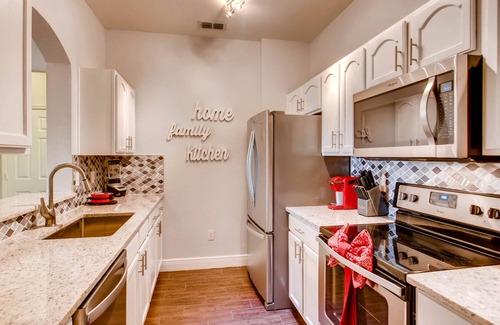 Crestwynd Bay Condo | Disney Fireworks view Condo in Windsor Hills Resort - only 2 miles from Disney!