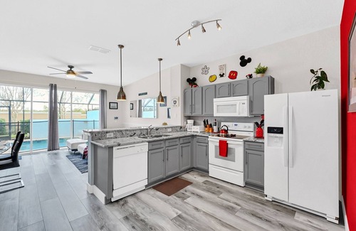 Crestwynd Bay House | Disney Updated Townhouse - Private Pool