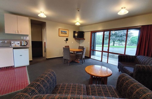 Omarama Hotel | Distinction Heritage Gateway Hotel
