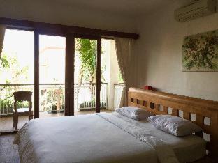 Renon House | Diuma residence yoga meditation retreat and healing Center