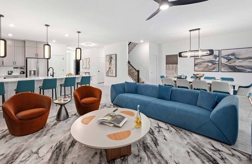 Florida Center House | Divine Dreamland | Deluxe I-Drive mansion w/video game theme RM, pool, theater