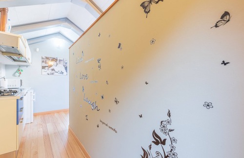 Alba Apartment | DiVino Holiday apartments: "unit. 5. "