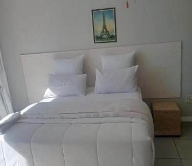 Mahikeng Apartment | Dne Blue Sta