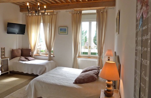 Les Avenieres House | Domaine Du Manoir