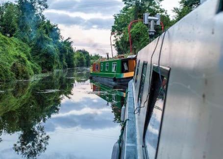 Kildare Boat Rental | do not book, not for rent!