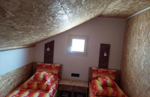 Dobra House | DOBRA GAZDA - transit sleep