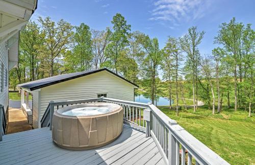 Elkin House | Dobson Farmhouse with Wraparound Porch and Fire Pit!