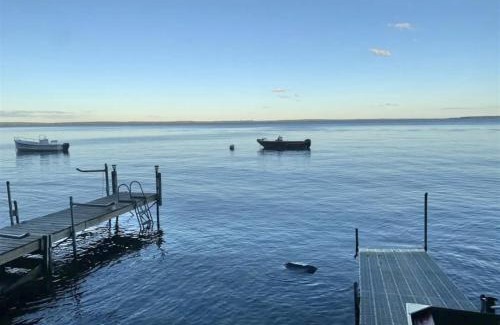 North Sebago Villa | DOCKSIDE RETREAT LIMIT 14 home