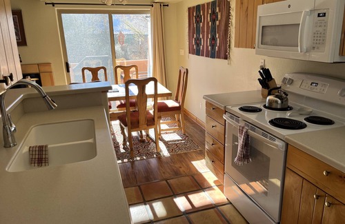 Moab South Valley Condo | Dog Friendly 2B/2Ba Townhome near Moab Golf Course