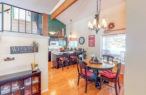 Pagosa Springs Condo | Dog-friendly condo with WiFi & covered back porch - lakes, golf, skiing nearby