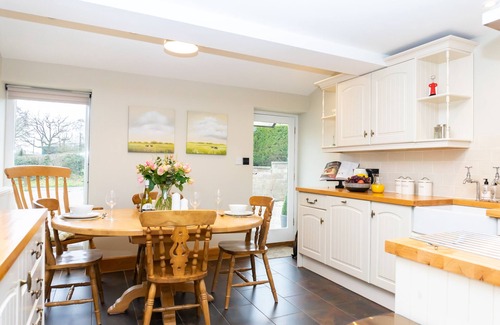 Stoney Stretton Cottage | Dog Friendly Country Cottage, Heart of Shropshire